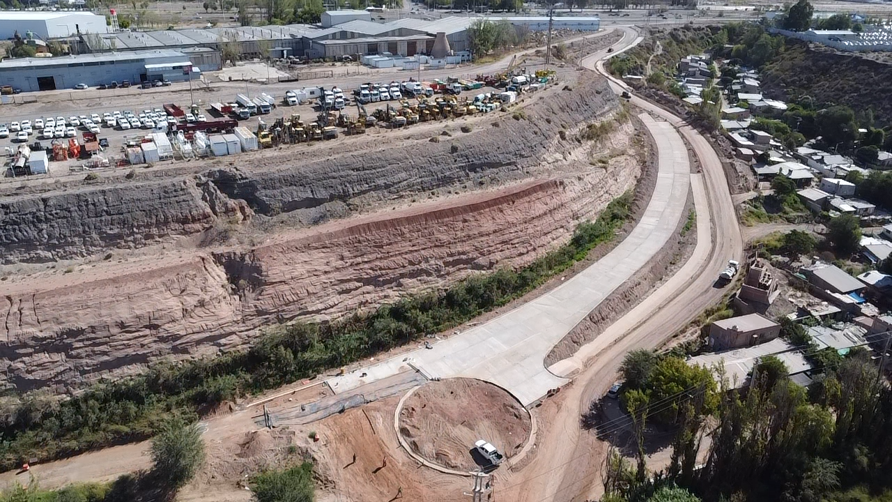 Imagen de BAJADA DE NUEVA ESPAÑA: EL LUNES 6 DE ABRIL HABRÁ DESVÍOS PARA AVANZAR CON LA OBRA