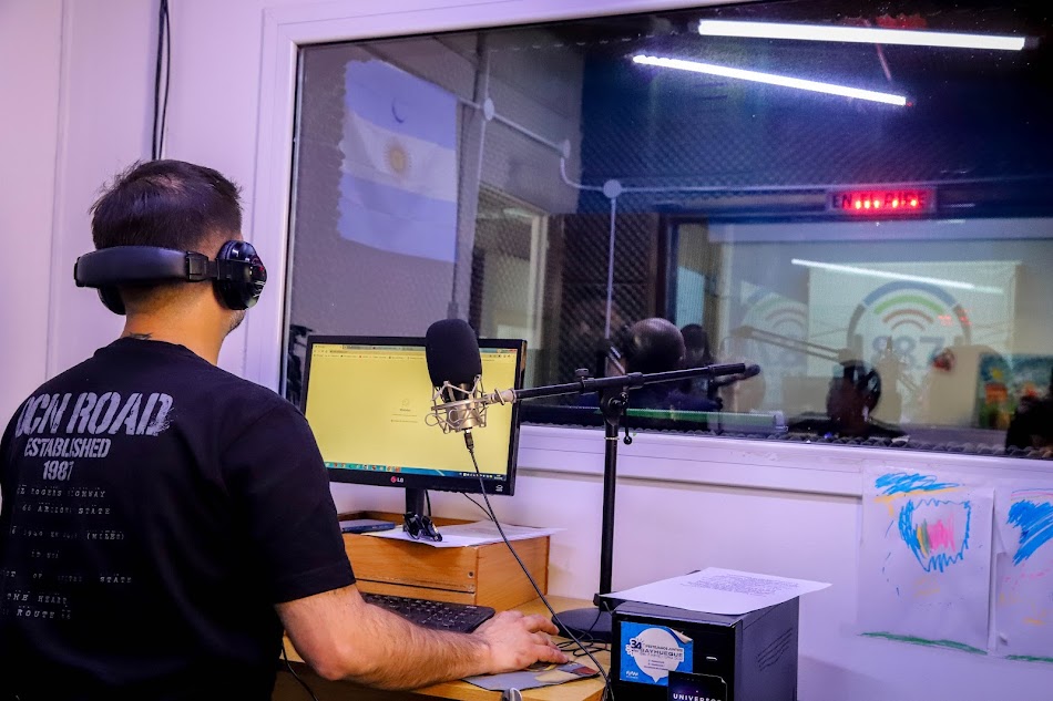 Imagen de LA RADIO MUNICIPAL SAYHUEQUE ABRE UN ESPACIO GRATUITO PARA DIFUNDIR ACTIVIDADES CULTURALES