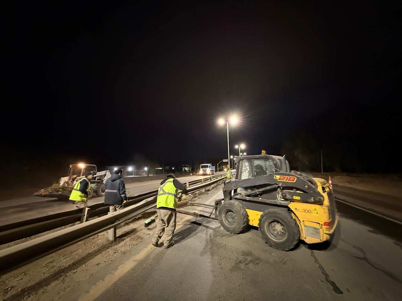 Imagen de  LIMPIEZA Y MANTENIMIENTO EN LA RUTA PROVINCIAL 7