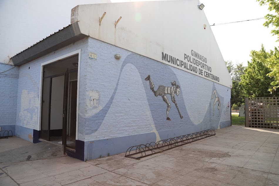 Imagen de DEPORTES AVANZA CON OBRAS DE MEJORA EN LOS POLIDEPORTIVOS SARMIENTO Y TATA SCRIVANI