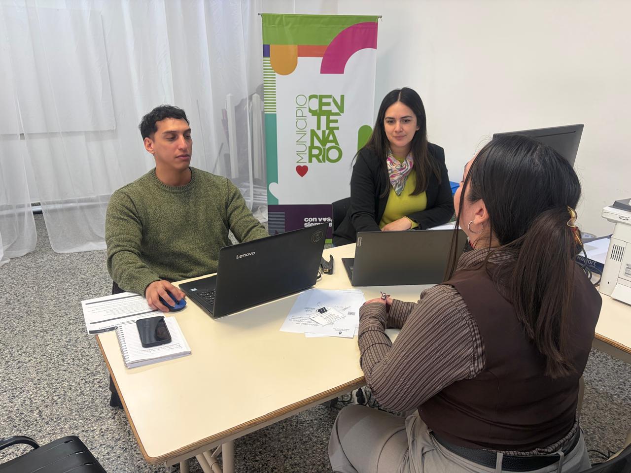 Imagen de AMBIENTE Y EMPLEO ATENDERÁN TEMPORALMENTE EN EL SUM DEL PALACIO MUNICIPAL