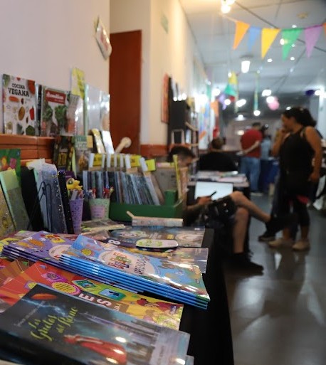 Imagen de LA VII FERIA DEL LIBRO DE CENTENARIO LLEVARÁ EL NOMBRE DE MAURICIO BARRETO